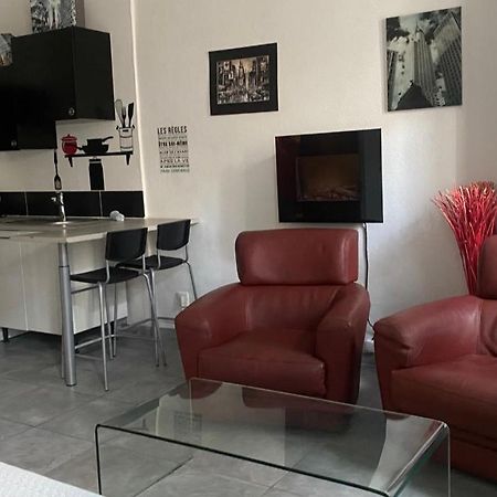 Le Suffren, Ventile ,Wifi, A 100 M De La Plage Тулон Экстерьер фото