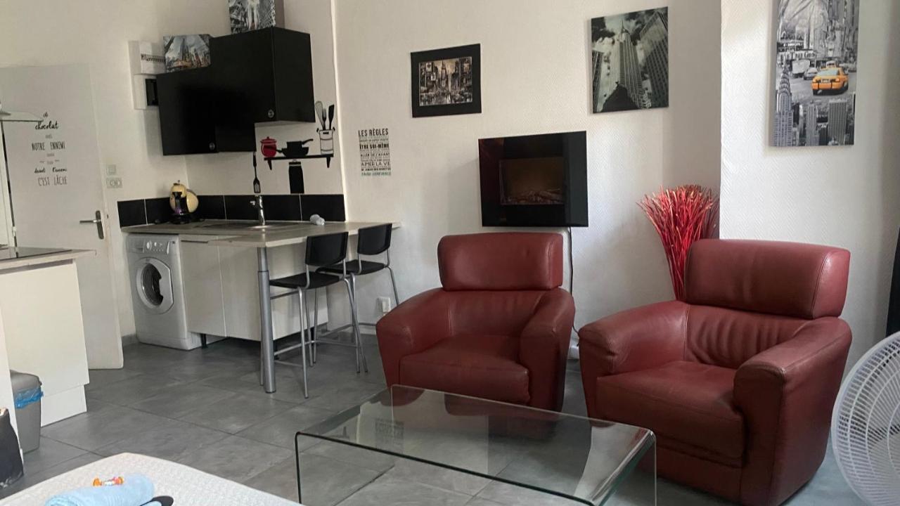 Le Suffren, Ventile ,Wifi, A 100 M De La Plage Тулон Экстерьер фото